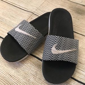 Nike slides